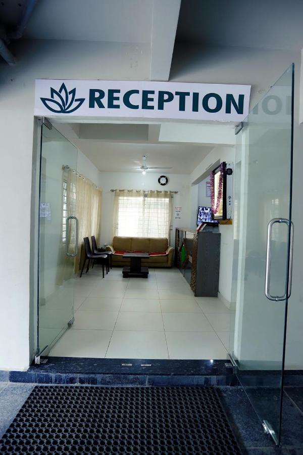 Hotel Gurudev Residency Bangalore Exterior photo